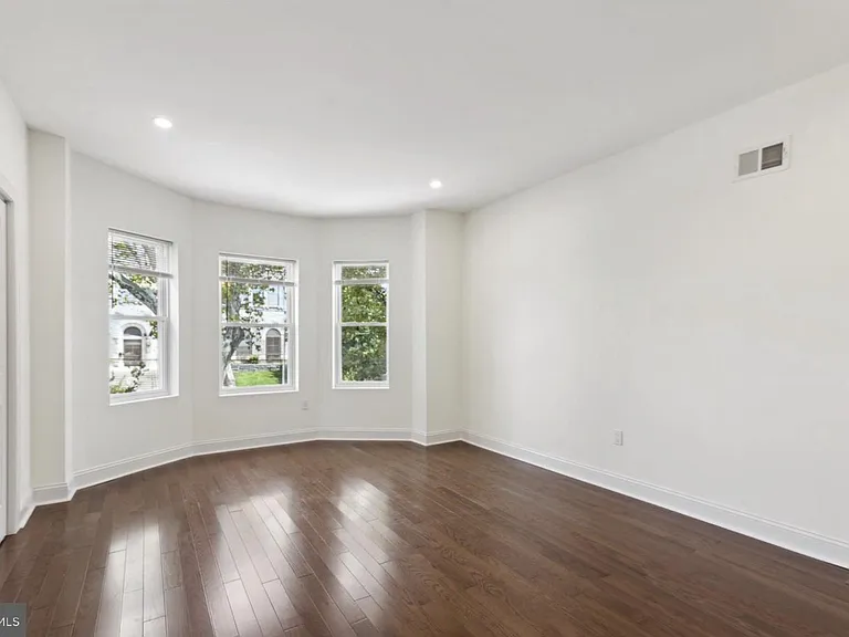 5516 Cedar Ave — Photo 25