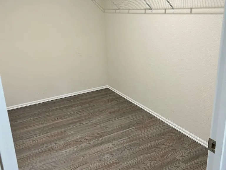 7420 Guide Meridian — Photo 20