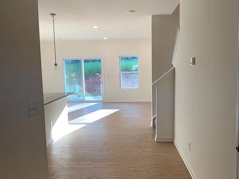 110 Quinn Rd — Photo 22