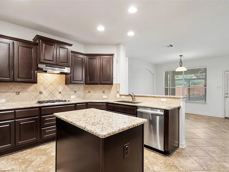 419 Atlanta Park Dr — Photo 17