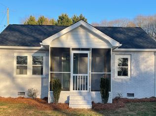 768 Belcher Rd, Boiling Springs, SC 29316