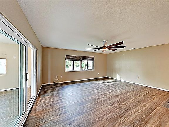 5th image of 1749 Valencia Dr