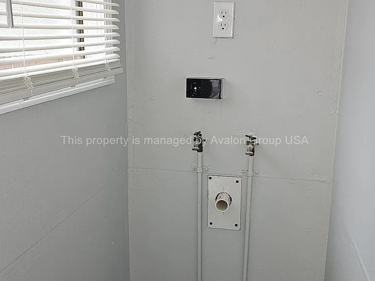 912 Saratoga Blvd — Photo 15