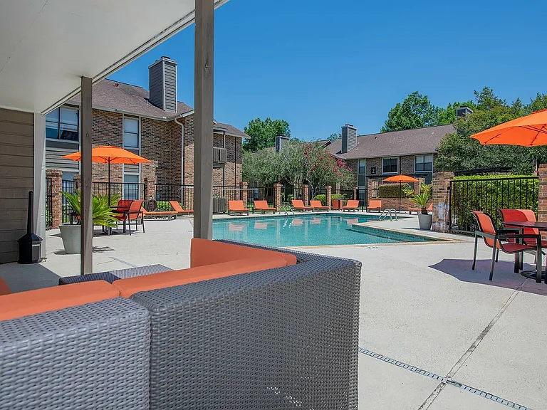 Pool Seating
