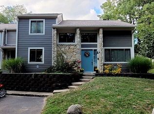 5648 Twin Lakes Ct, Indianapolis, IN