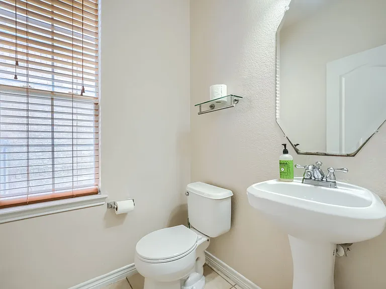 6517 Renewal Rd — Photo 17