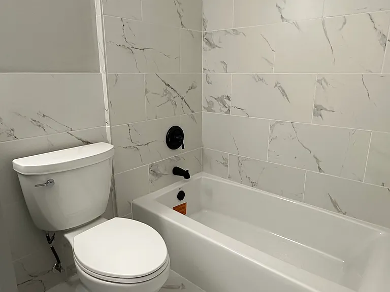 1701 S Wood Ave #3 — Photo 7
