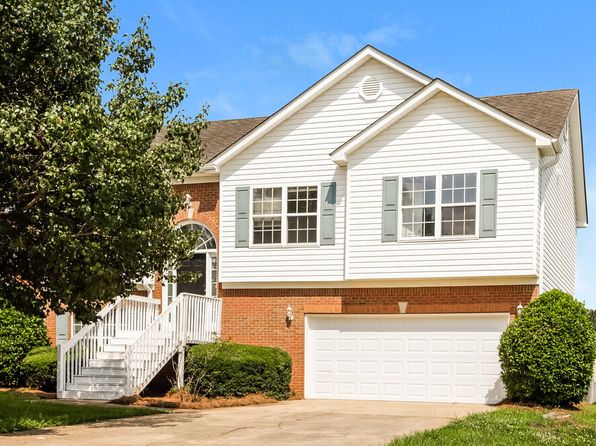 1604 Lady Maria Ct, Locust Grove, GA