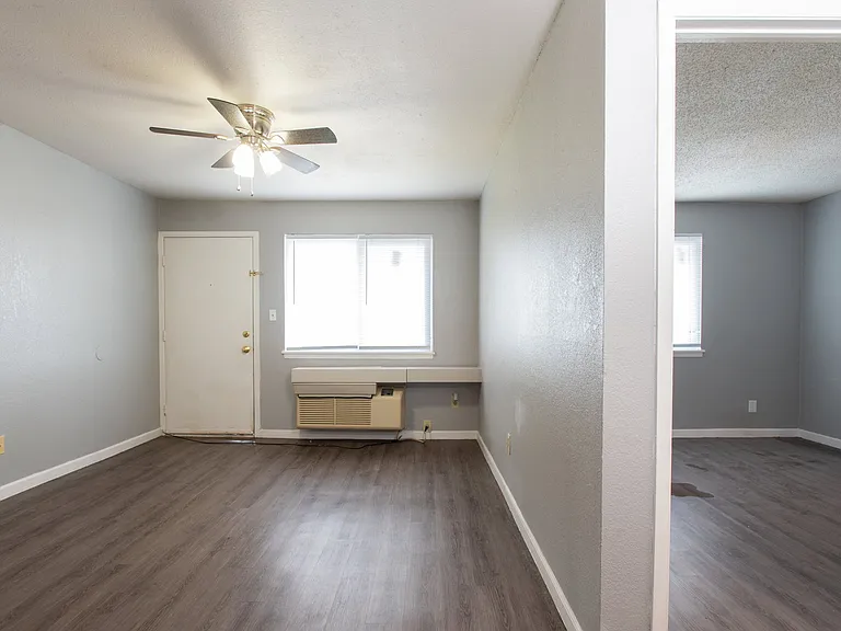 Brookside Apartments — Photo 9