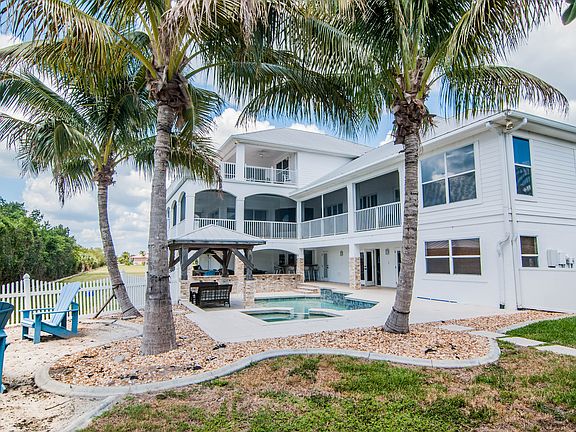 2nd image of 21481 Harborside Blvd