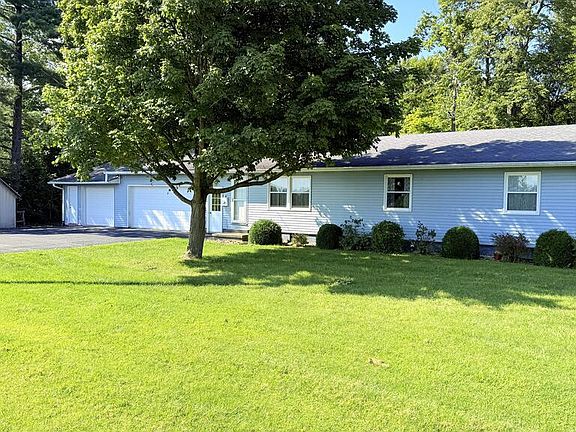 2nd image of 184 Rinehart Rd