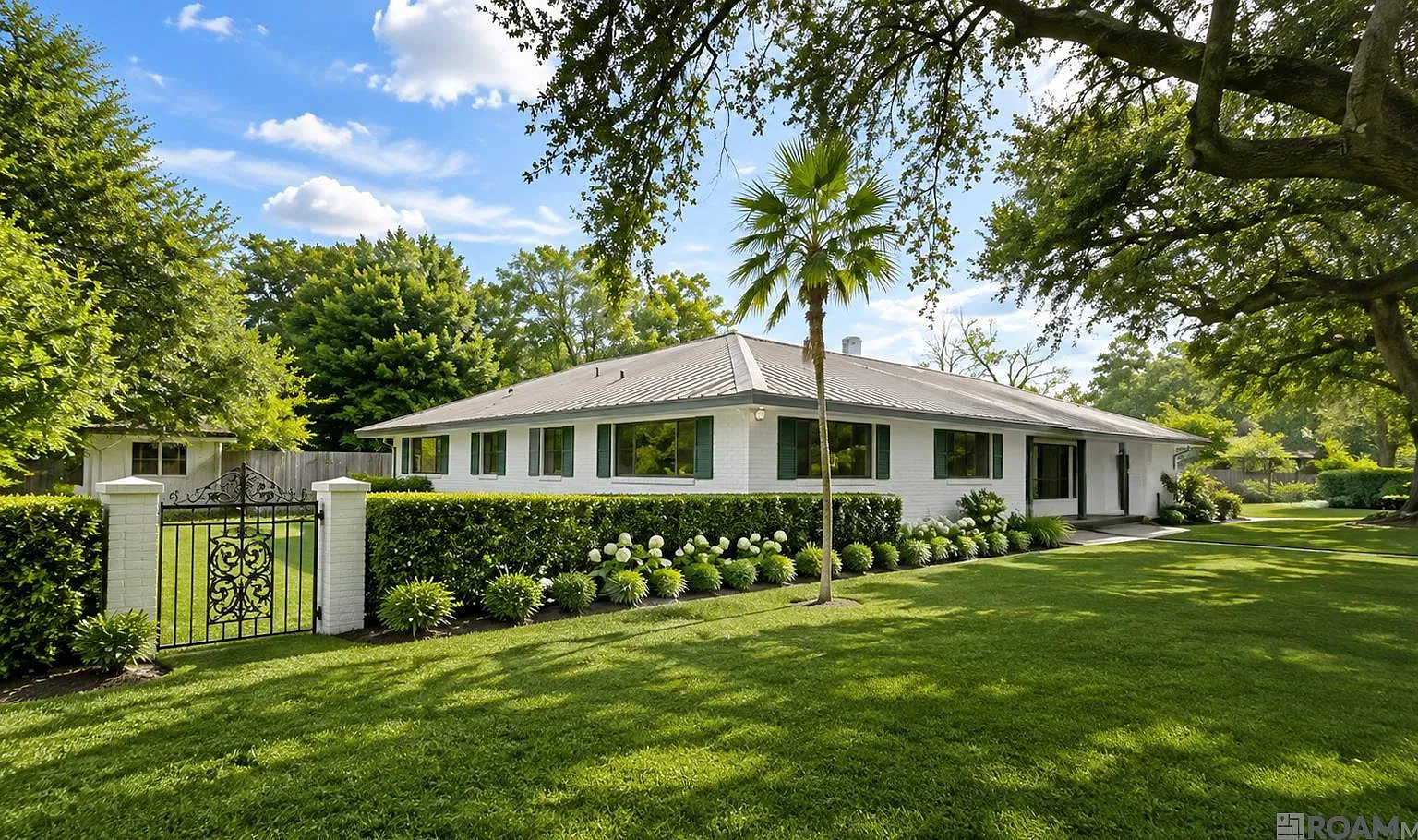 5 bed, 2995 sqft, $1,000 — Photo 3