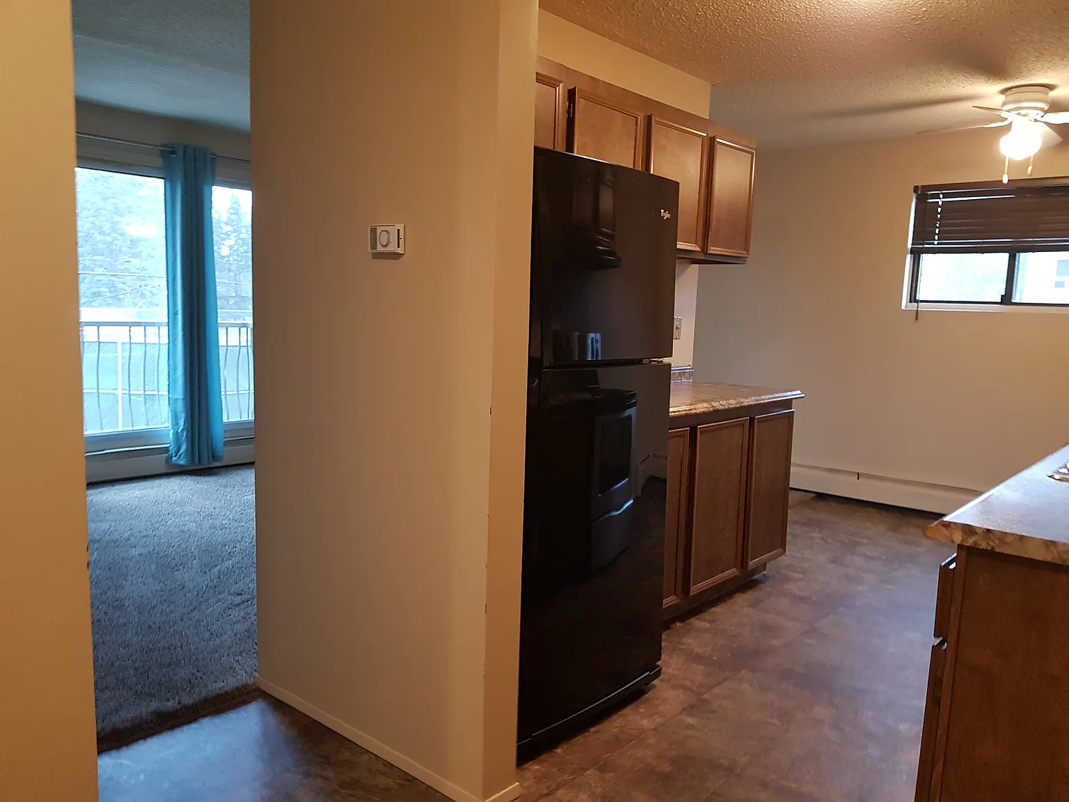 Quiet Suite Downtown Great Location! (RP043) — Photo 2