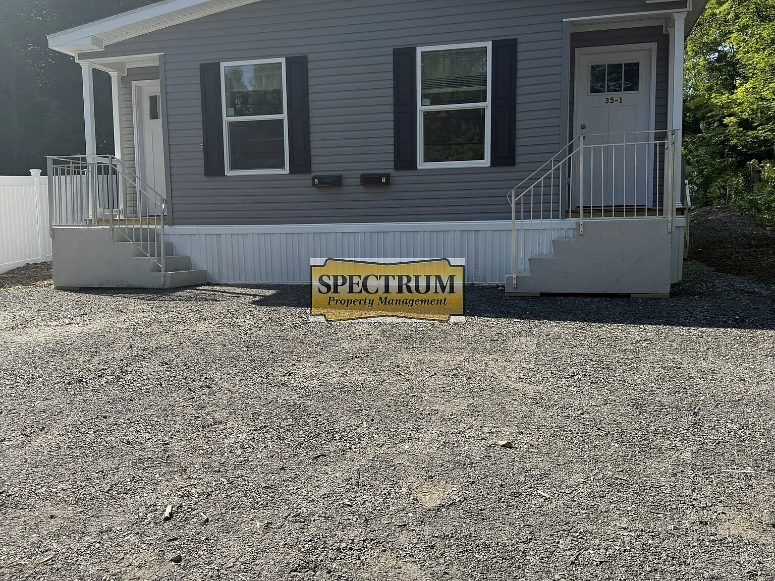 3 bed, $1,650 — Photo 1