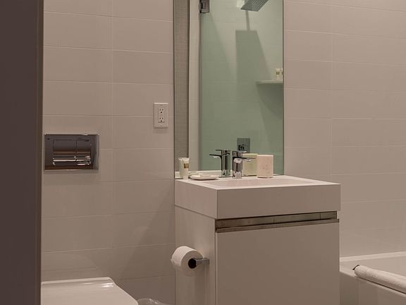 5th image of 606 Capp St #201