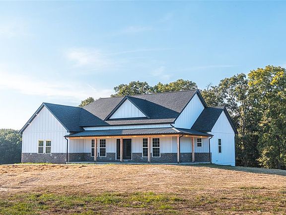 2nd image of 21875 Vineyard Outer Rd