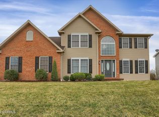 15 Primavera Cir, Lewisburg, PA 17837