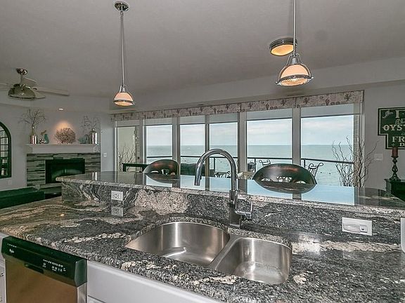 5th image of 9522 Larimar Dr