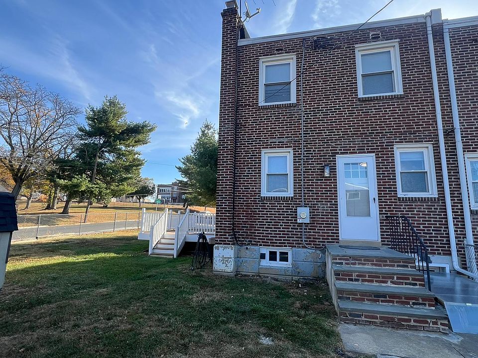 1st image of 1001 Coyne Pl