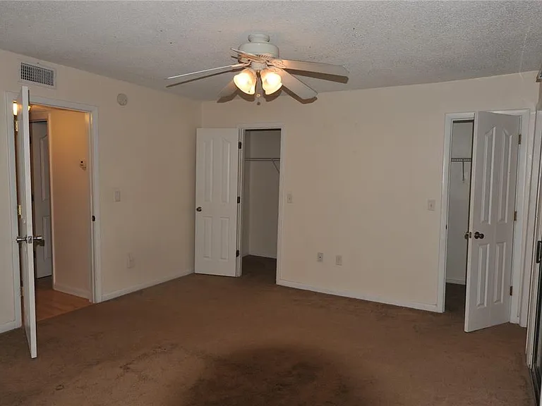 501 SW 75th St #A14 — Photo 25