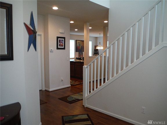 5th image of 17116 SE 261st St