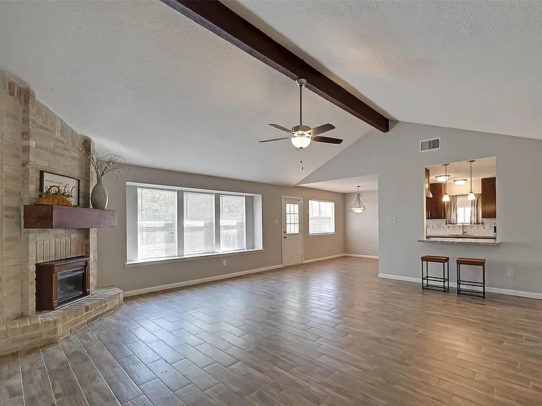 1003 Shadow Mountain Dr — Photo 8