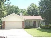 820 White Picket Ln photo 1