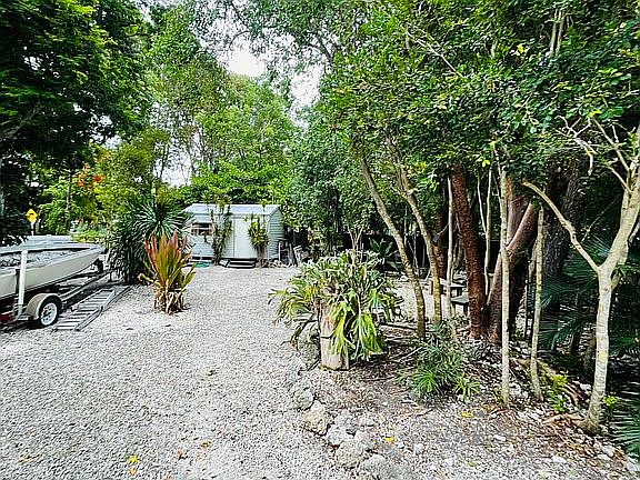 EXTRA LOT w/storage 