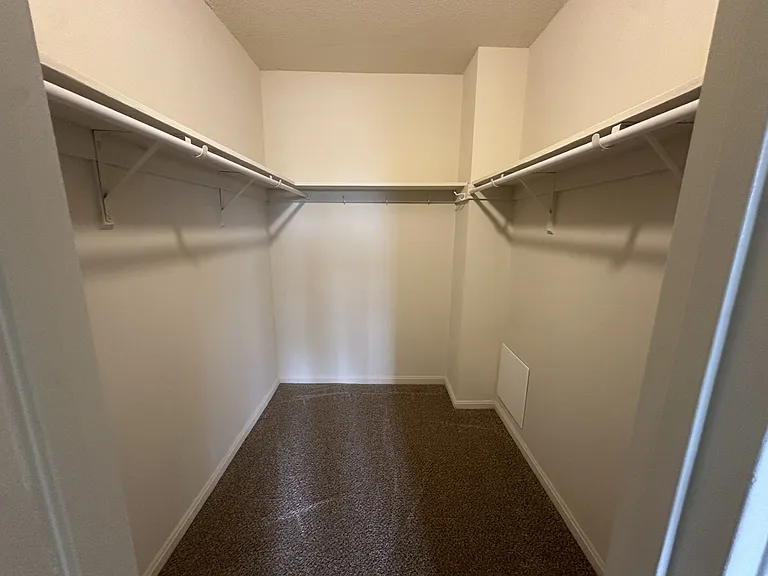 Claridge House — Photo 161