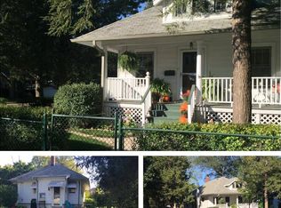 36 S Lincoln St, Westmont, IL