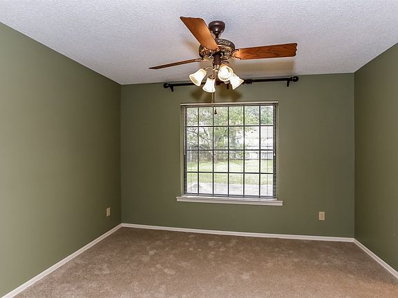 5th image of 3110 Leeridge Dr