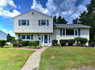 53 Gayfield Rd, Waterbury, CT 06706