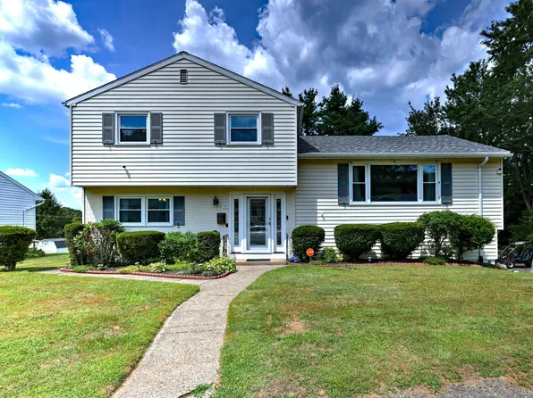 53 Gayfield Road, Waterbury, CT 06706