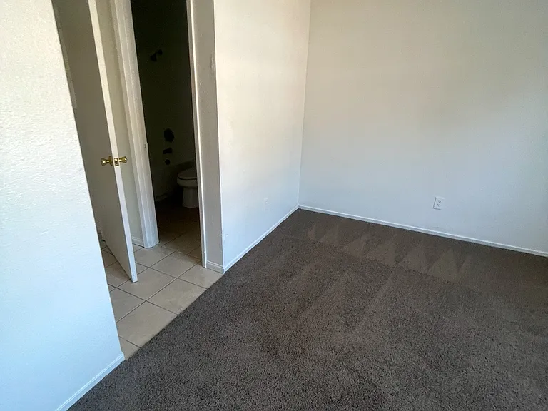 3411 Civic Center Dr #I — Photo 22
