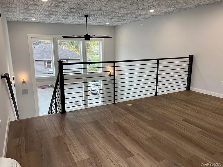 42 N Main St #6 — Photo 8