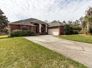 2746 Creeks Edge Ln, Navarre, FL 32566