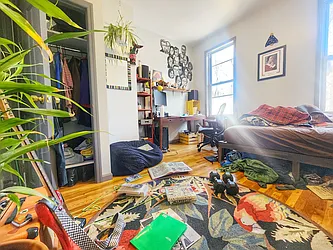 Rented by RELEASE NY