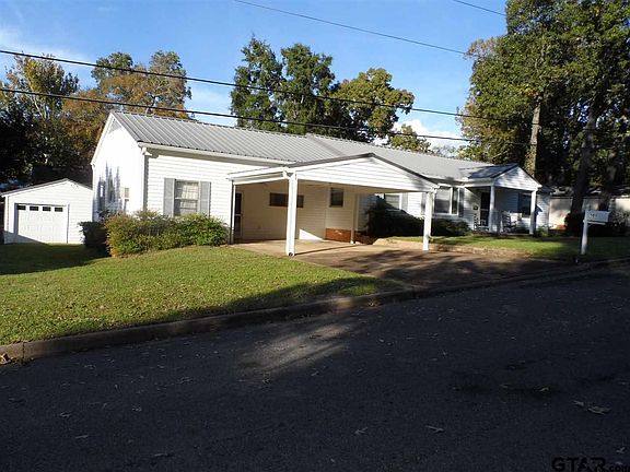 3rd image of 506 W Christine St