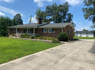 2645 Keck Dr, Burlington, NC 27215