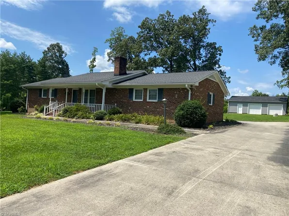 2643 Keck Dr, Burlington, NC 27215