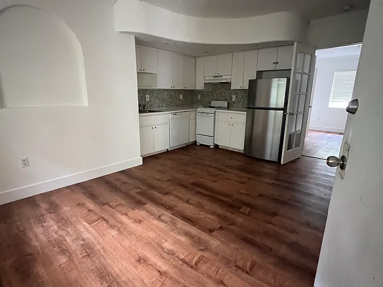 901 Euclid Ave #3 — Photo 4