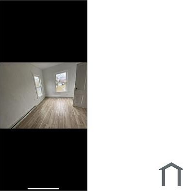 3rd image of 3201 Elyria Ave