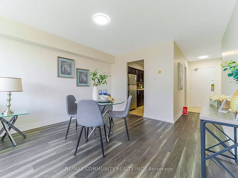 3380 Eglinton Ave E #511 — Photo 12