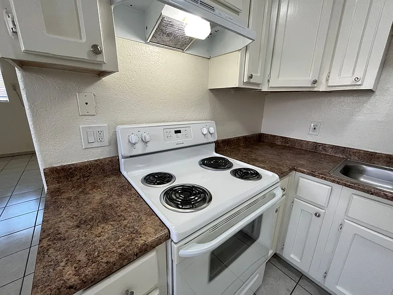 769 E. Pierce St. — Photo 6
