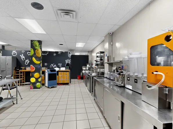 10-43 47th Avenue image 7 of 13