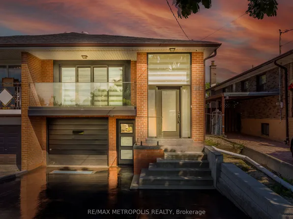 62 Davelayne Rd, Toronto, ON M9M 2A7