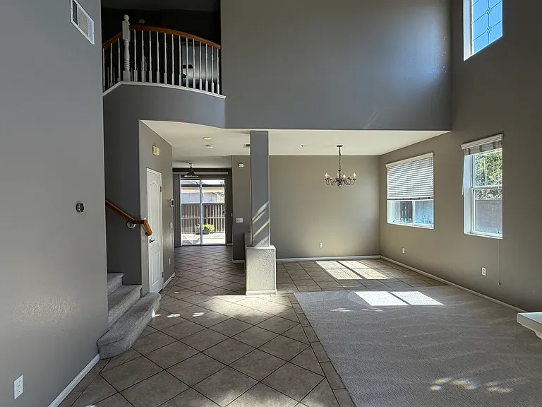 4725 Driftwood Way — Photo 4