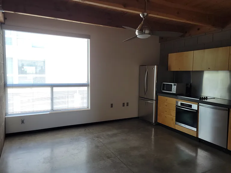 727 E Portland St #36 — Photo 19