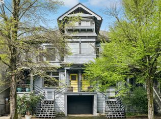 821 NW 16th Ave, Portland, OR 97209