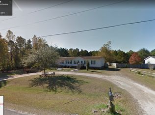 55 Elizabeth Dr, Hampstead, NC 28443